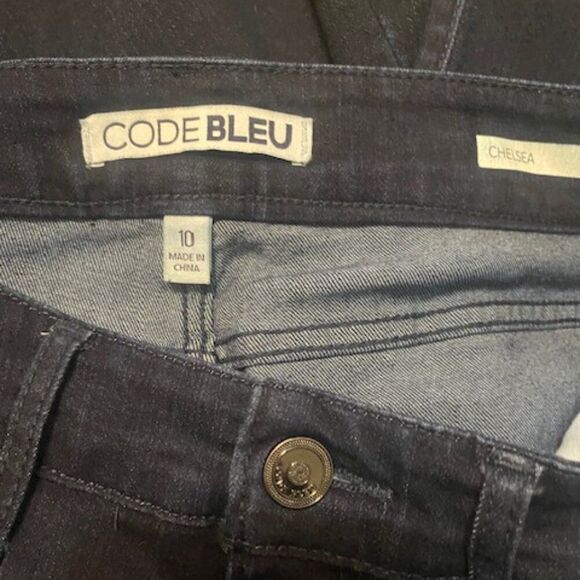 Code Bleu Chelsea bootcut 5 pocket denim jeans, size 10 - Picture 3 of 5